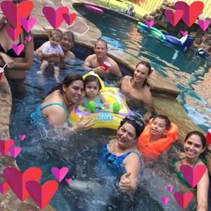 Meet your Posher, Elizabeth